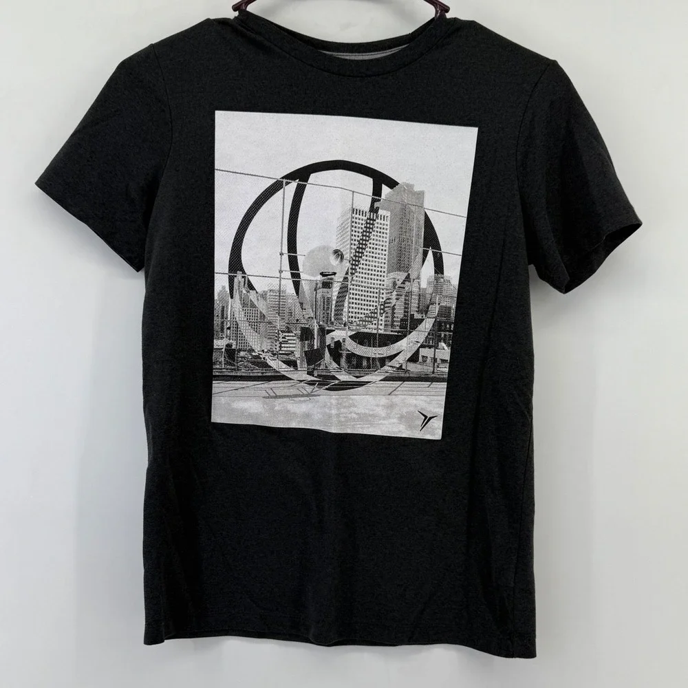 Old Navy Active Boys Graphic T Shirt Dark Gray Basketball Cityscape Size L 10 12